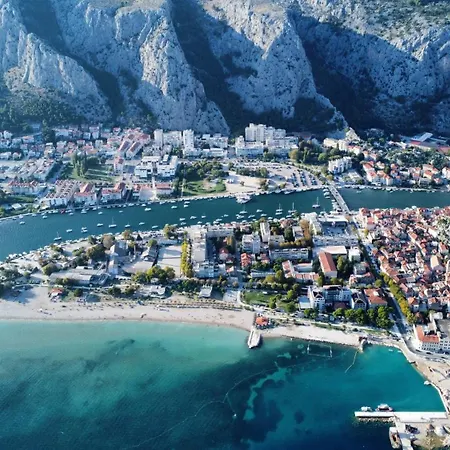 Duvnjak Appartamento Omiš