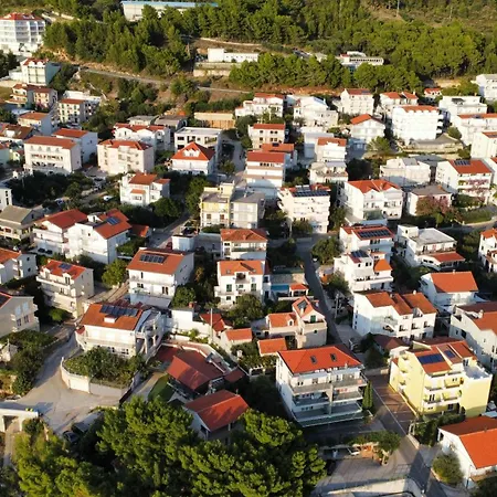Duvnjak * Omis
